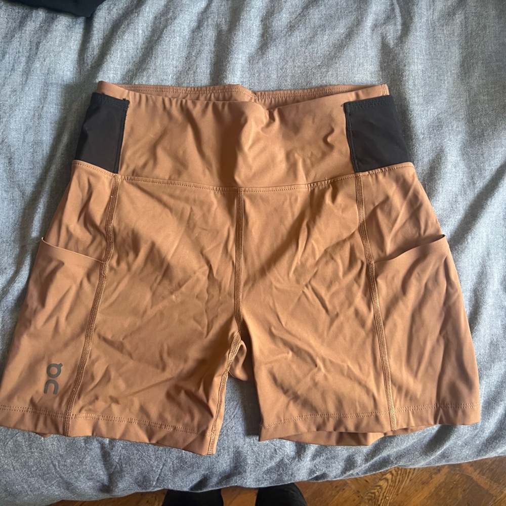 ON Running Sprinter Shorts